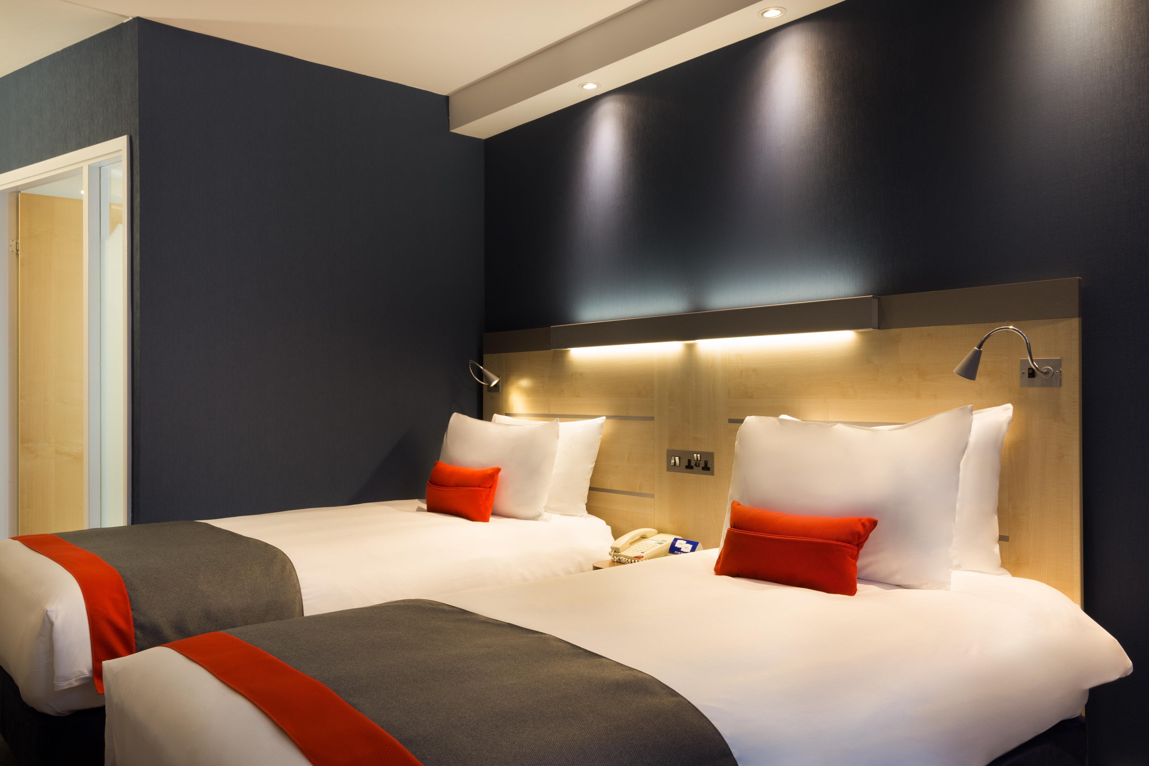 Holiday Inn Express London - Watford Junction By Ihg Buitenkant foto
