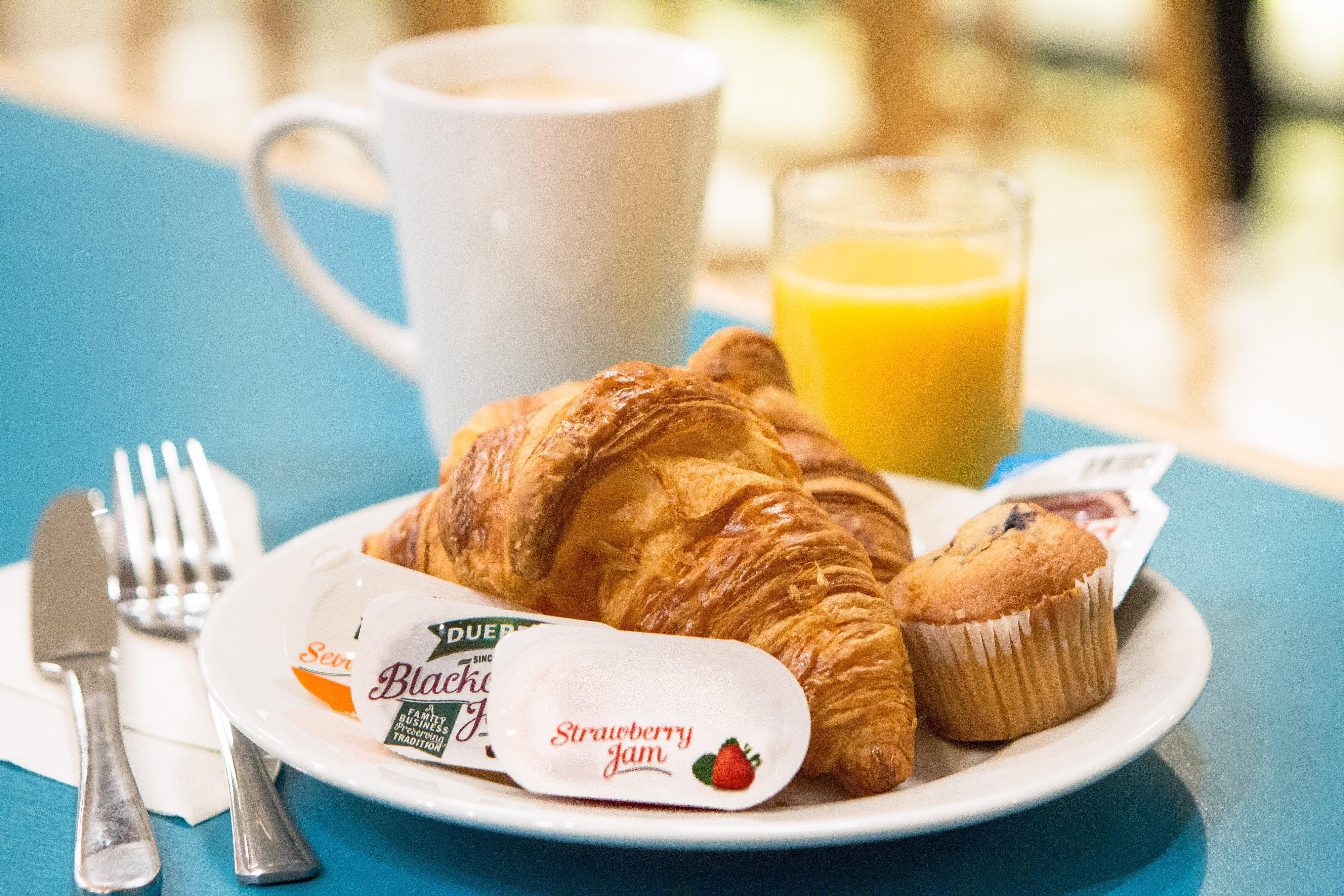 Holiday Inn Express London - Watford Junction By Ihg Buitenkant foto